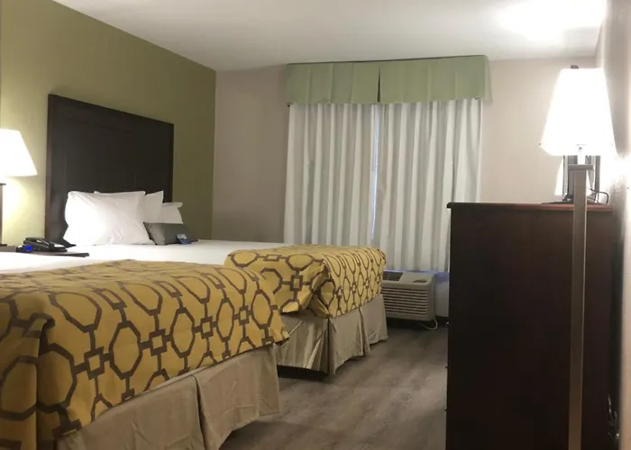 Baymont By Wyndham I-10 Near 51st Ave Hotel