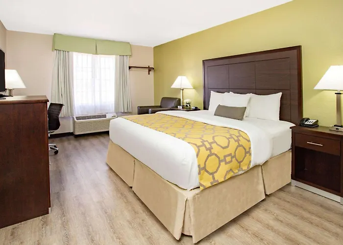 Baymont By Wyndham I-10 Near 51st Ave Hotel Phoenix