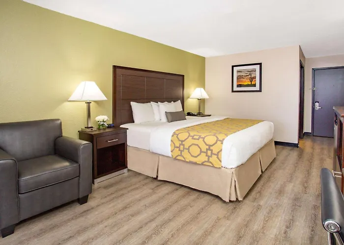 Baymont By Wyndham I-10 Near 51st Ave 2*