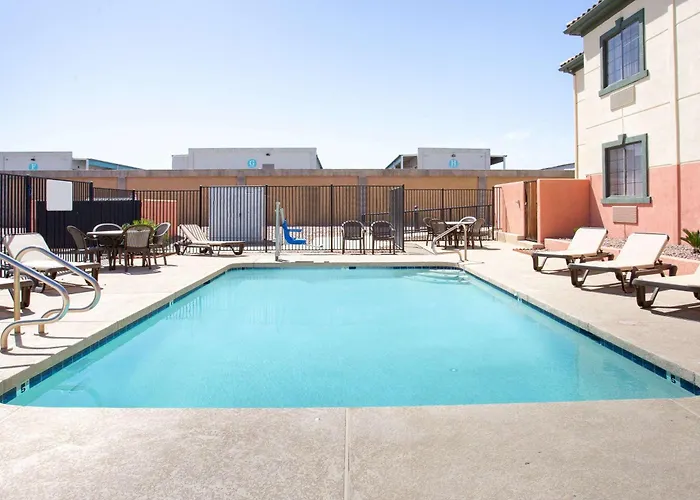 Baymont By Wyndham I-10 Near 51st Ave 2*