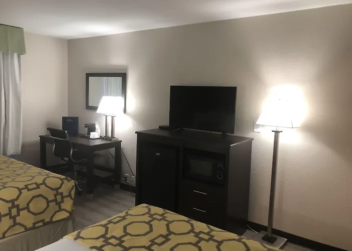 Baymont By Wyndham I-10 Near 51st Ave Phoenix