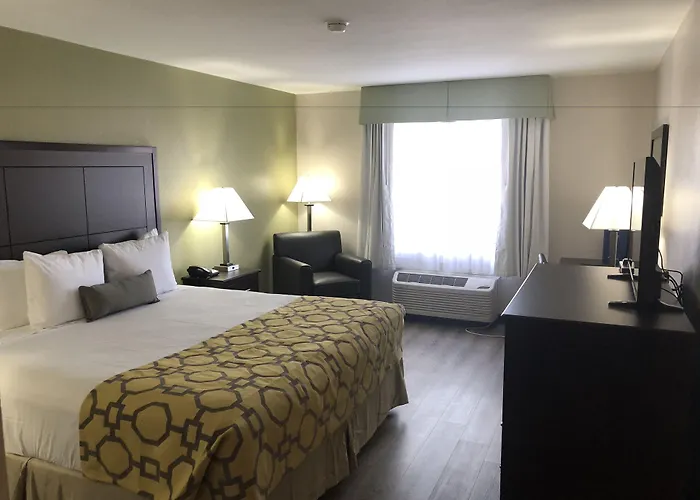 Hotel Baymont By Wyndham I-10 Near 51st Ave