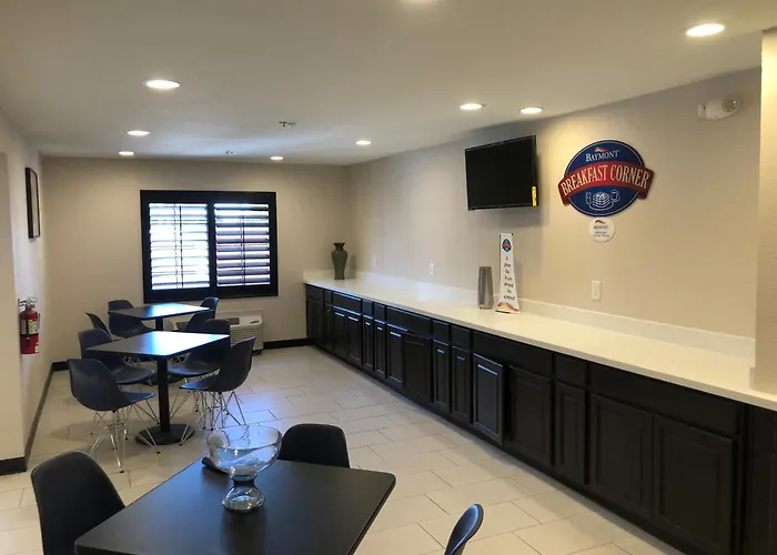 Baymont By Wyndham I-10 Near 51st Ave 2* Phoenix