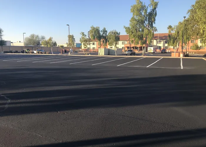 Hotel Baymont By Wyndham I-10 Near 51st Ave