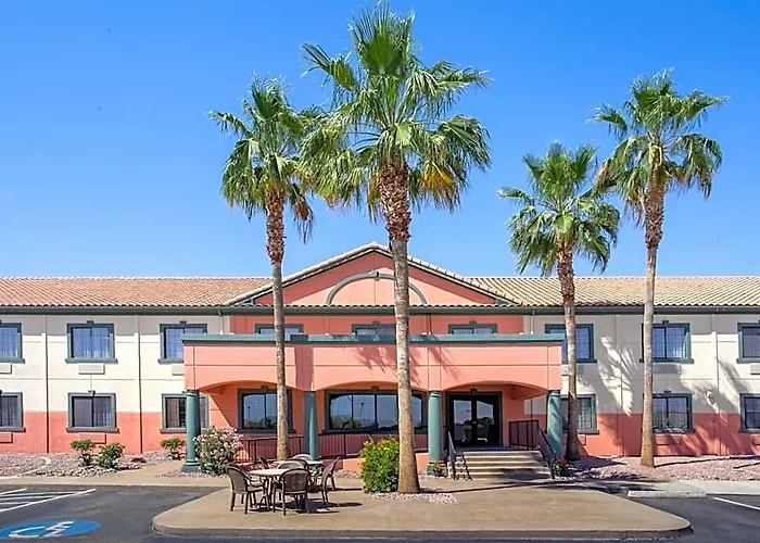 Baymont By Wyndham I-10 Near 51st Ave