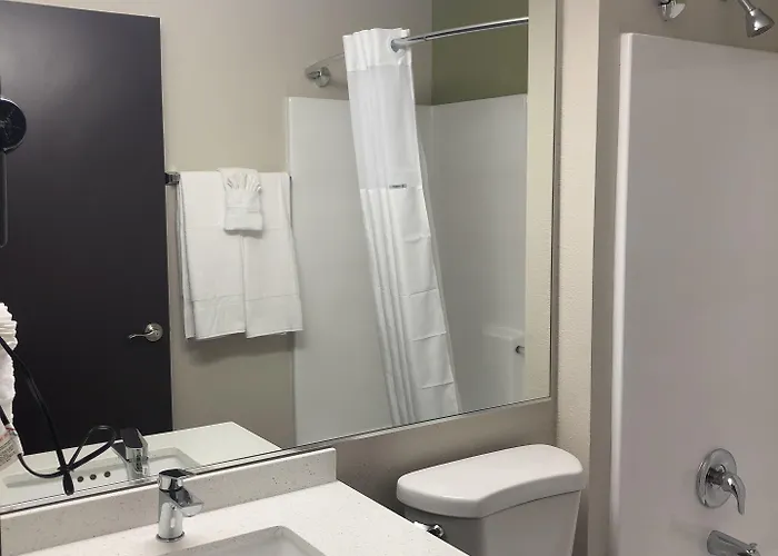 Hotel Baymont By Wyndham I-10 Near 51st Ave Phoenix