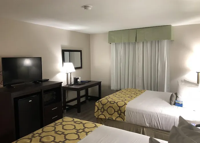 Baymont By Wyndham I-10 Near 51st Ave Hotel