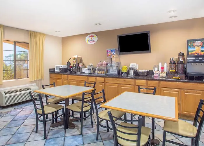 Baymont By Wyndham I-10 Near 51st Ave Hotel Phoenix