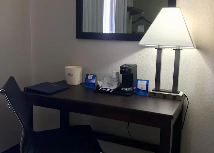 Baymont By Wyndham I-10 Near 51st Ave Phoenix