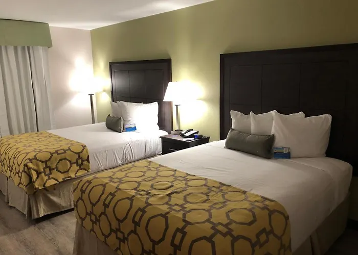 Baymont By Wyndham I-10 Near 51st Ave Hotel 2*